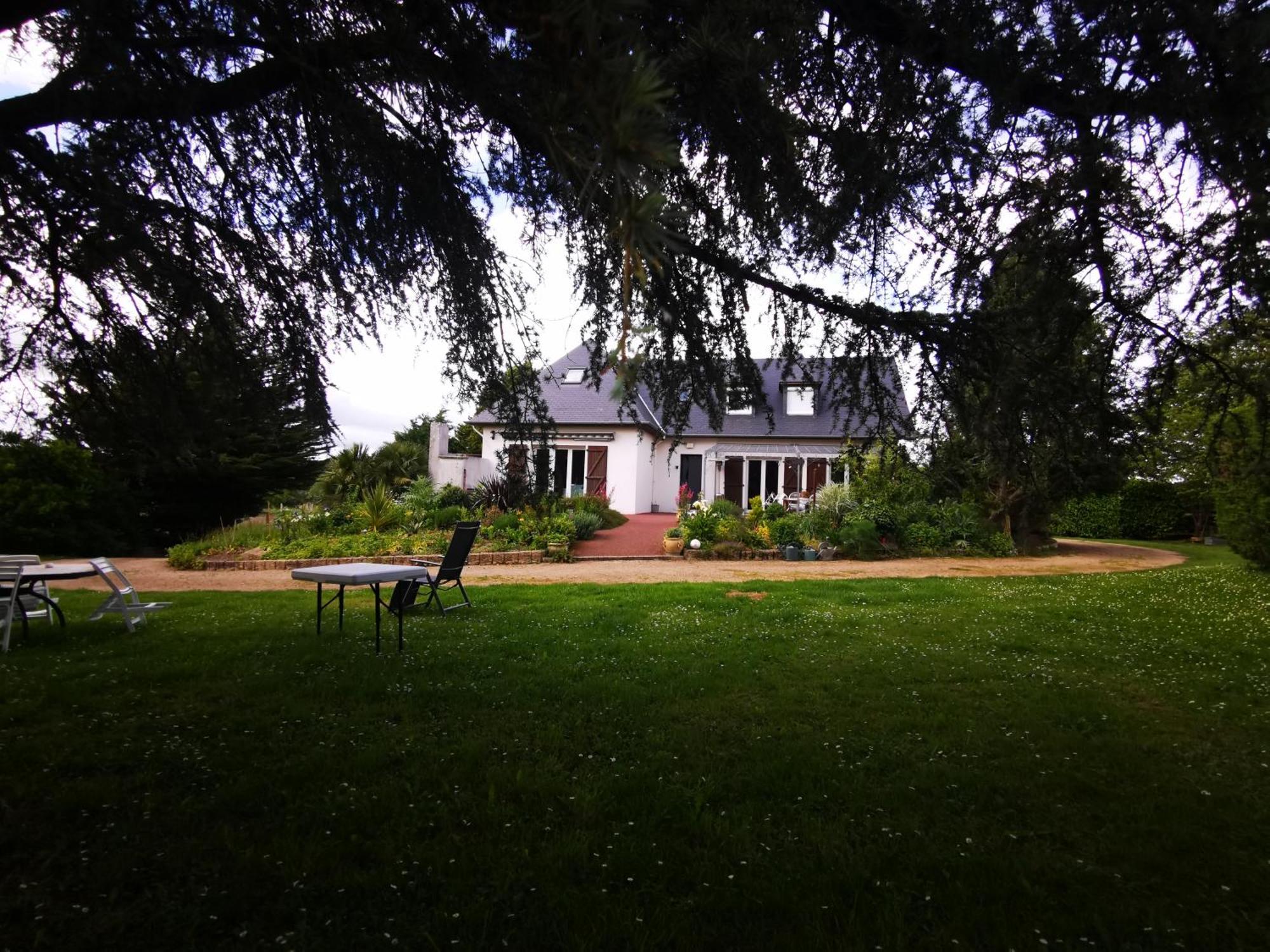Le Logis De Catherine Et Serge Genêts Kültér fotó